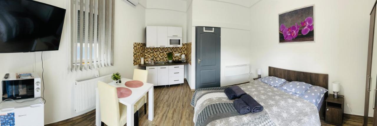 Eros Apartman Хайдусобосло Экстерьер фото