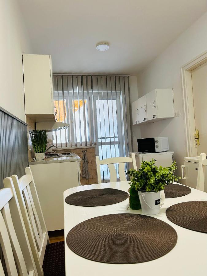 Eros Apartman Хайдусобосло Экстерьер фото