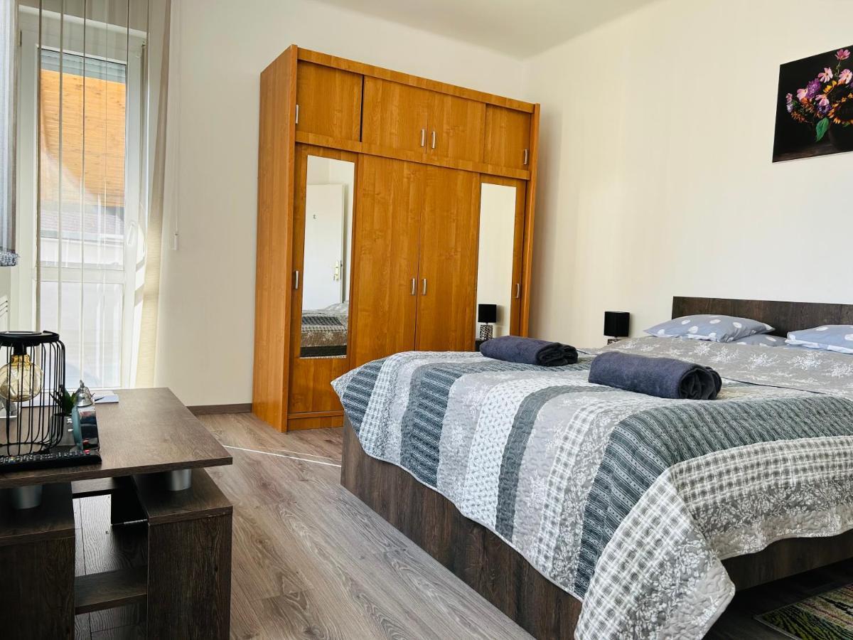 Eros Apartman Хайдусобосло Экстерьер фото